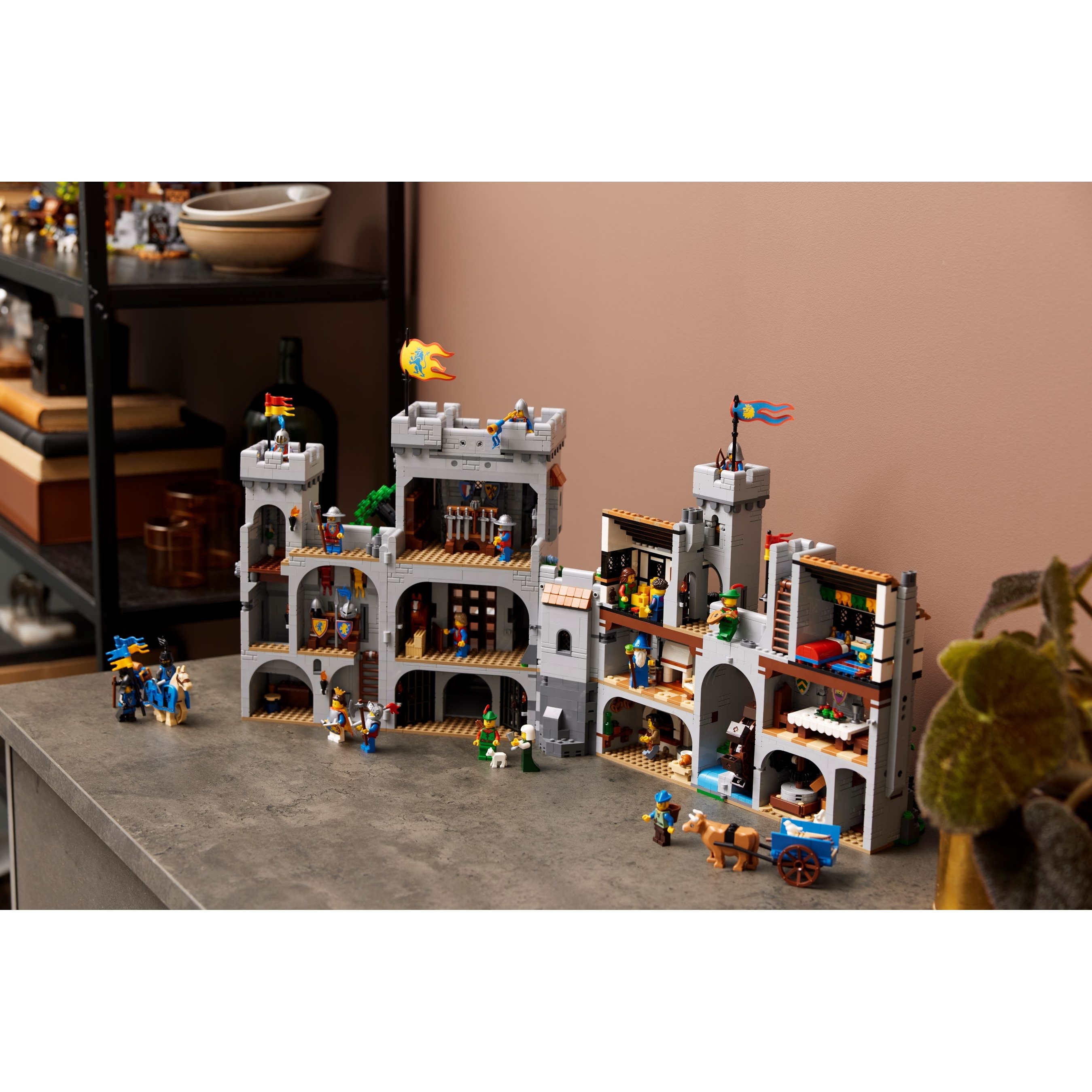 Lion Knights' Castle - Image 6