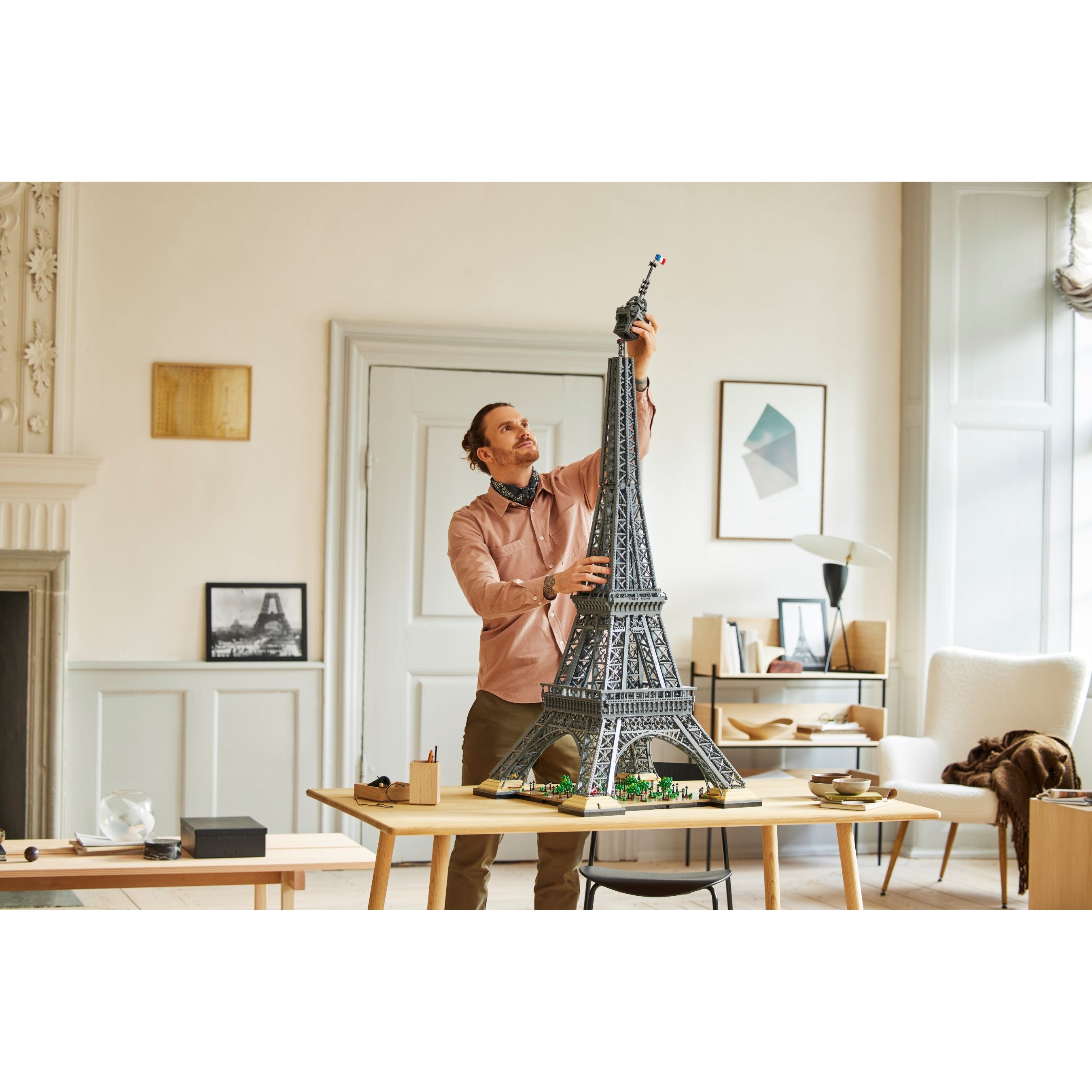 Eiffel Tower - Image 3