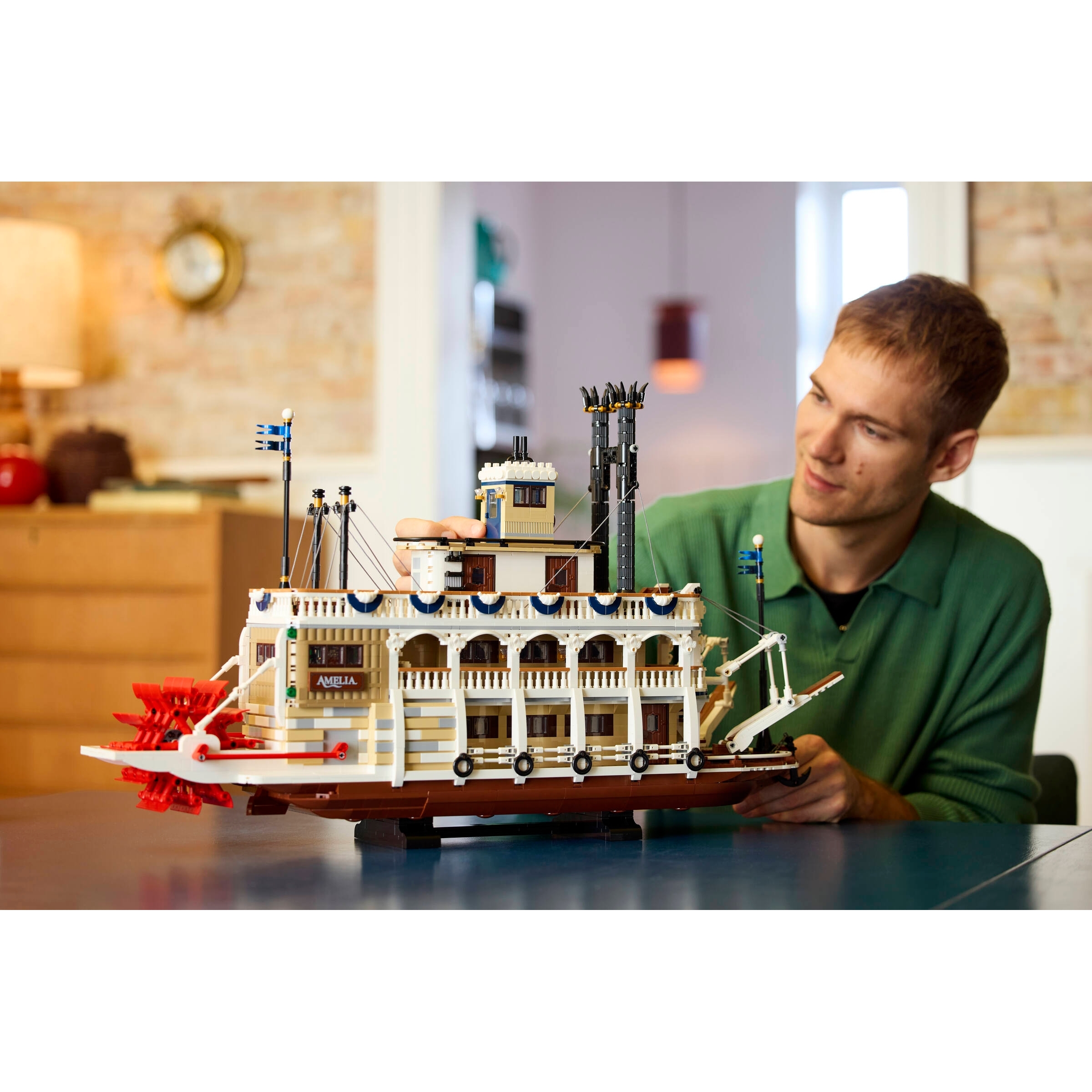 River Steamboat - Image 9