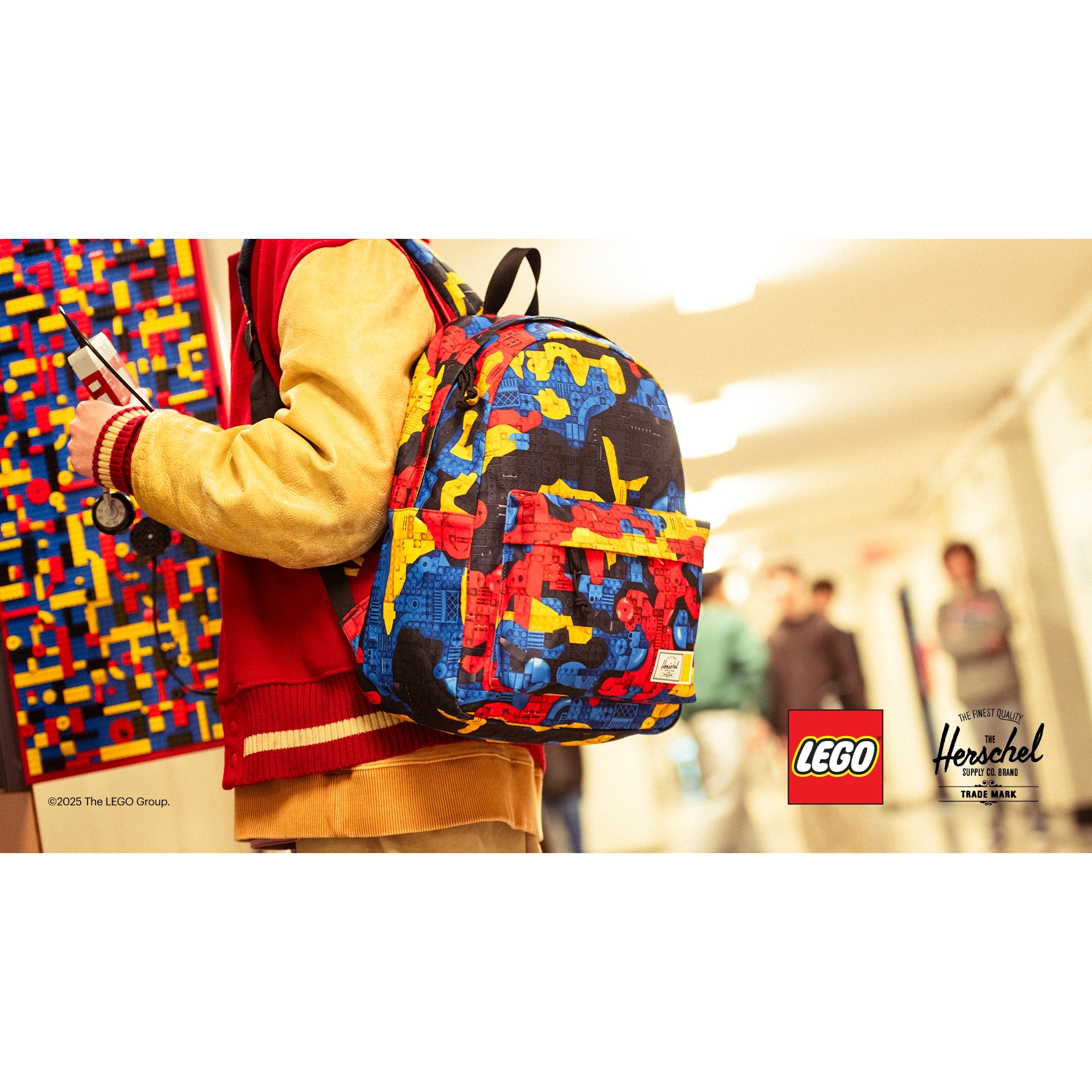 Herschel Classic Xl Backpack – Abstract Bricks - Image 7