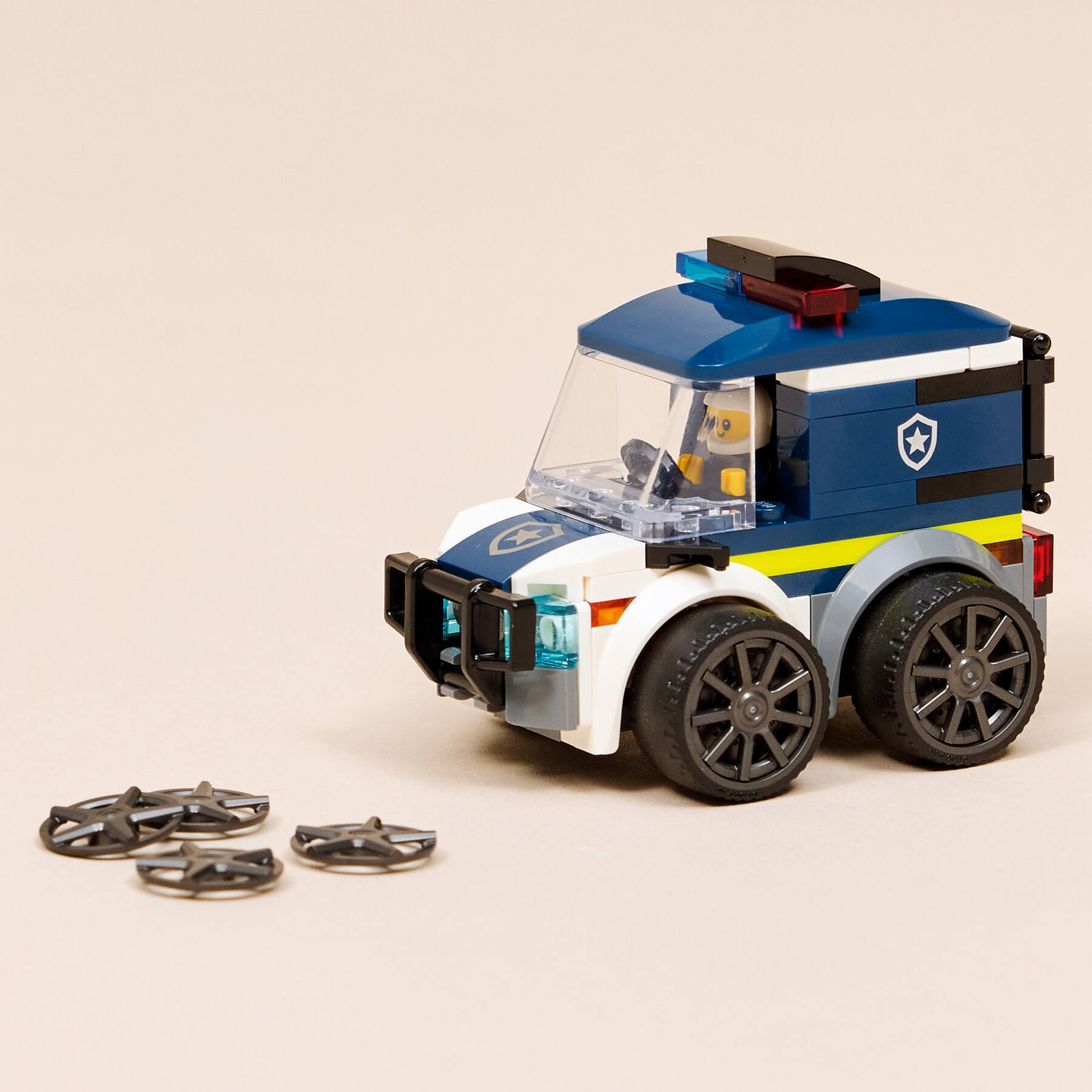 Rides – Police Truck - Image 9