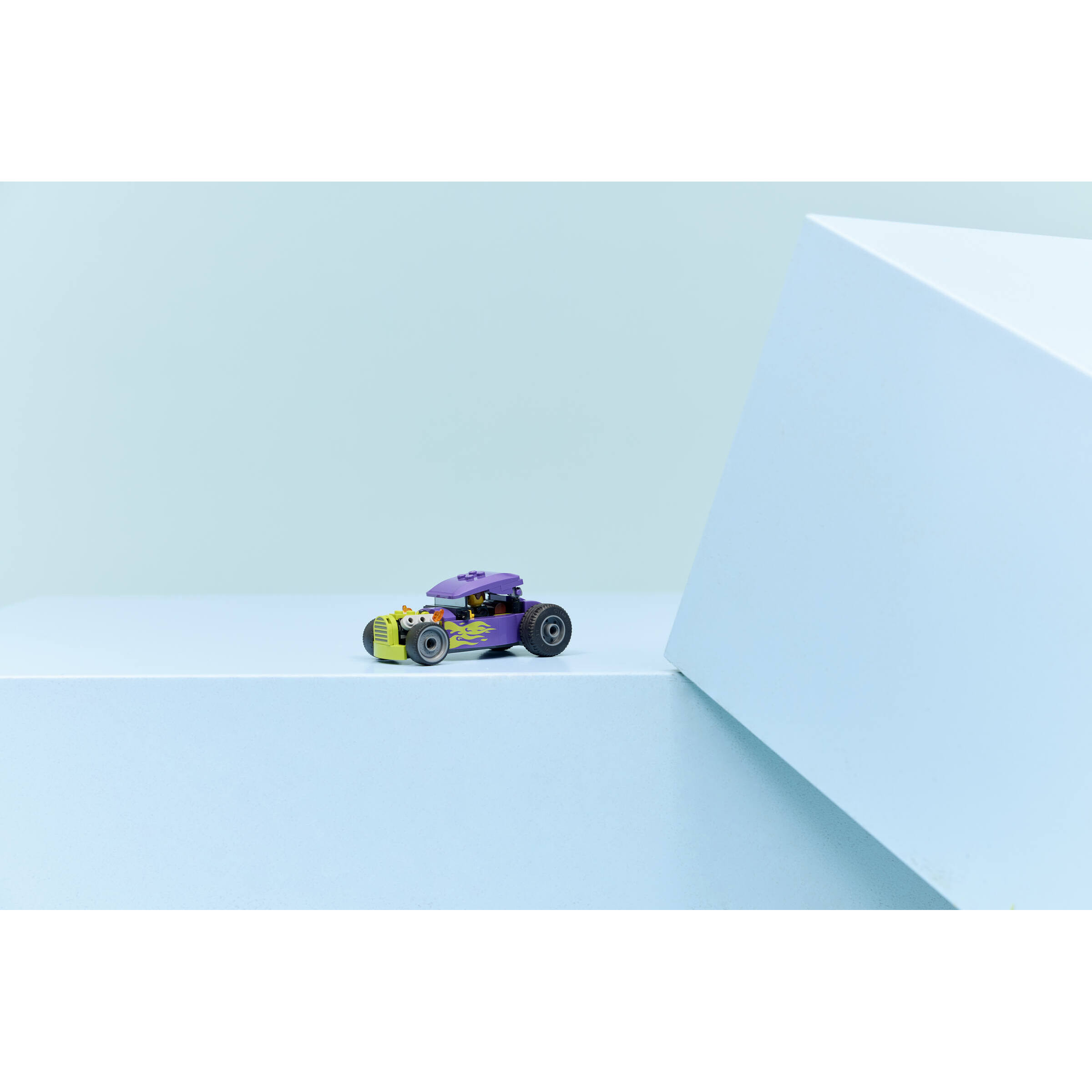 Hot Rod - Image 9