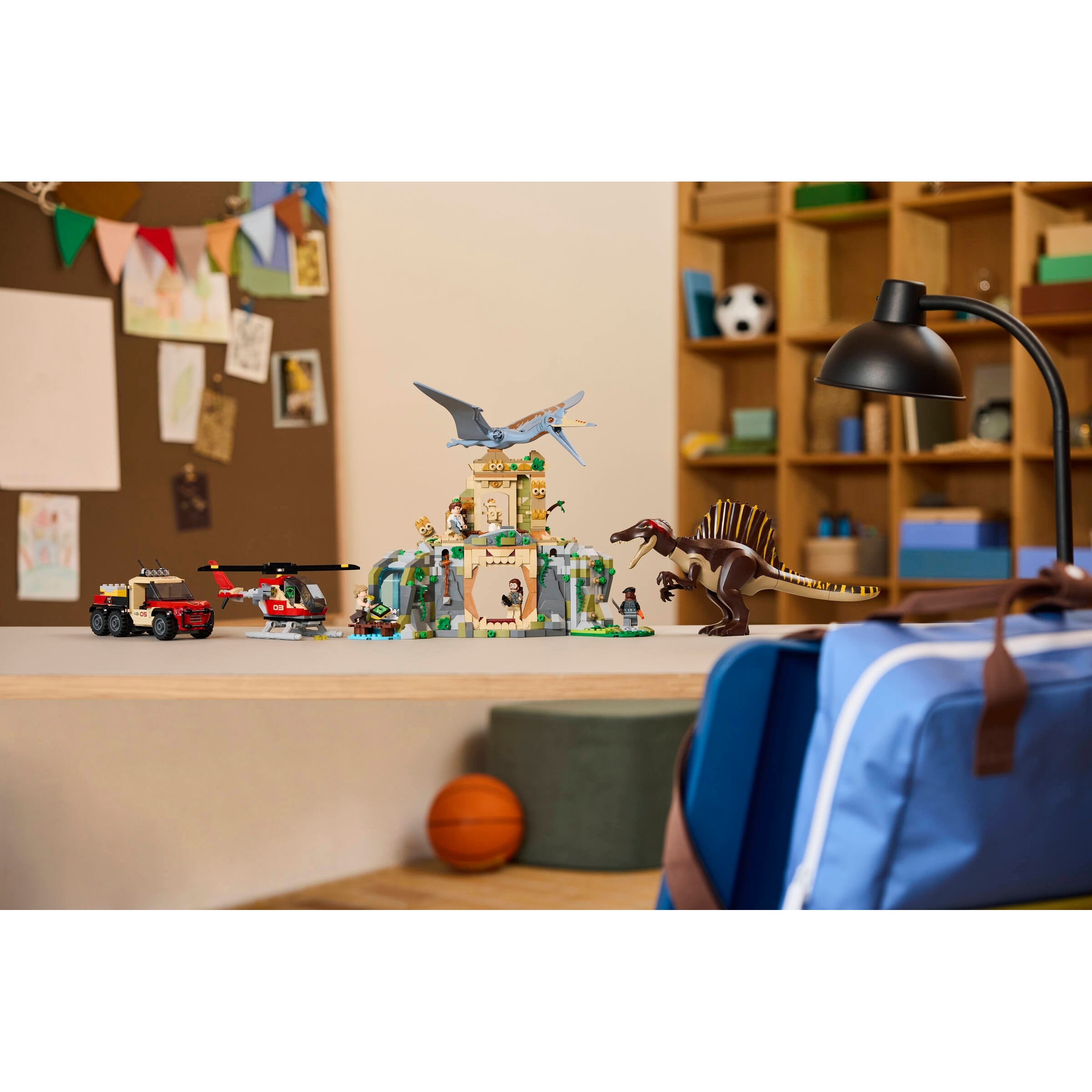 Spinosaurus & Quetzalcoatlus Air Mission - Image 9